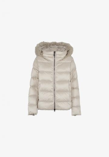 Спортивная куртка