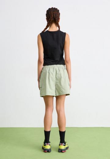 Юбка с накладными карманами