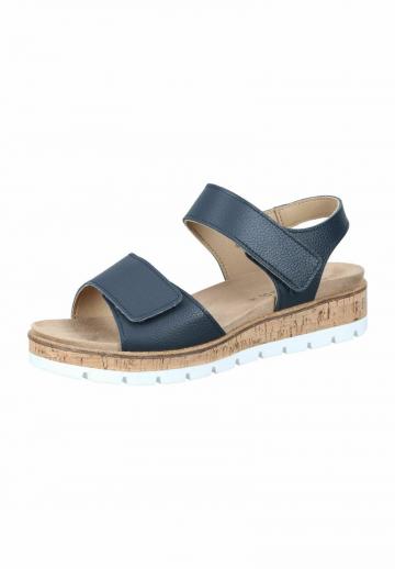 Босоножки на танкетке