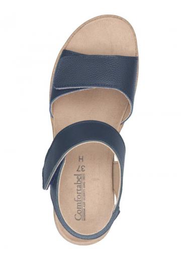 Босоножки на танкетке