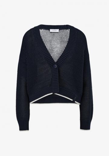 Вязаная кофта