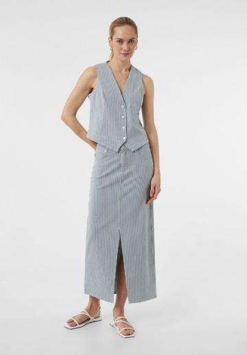 Джинсовая жилетка