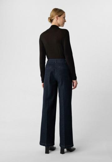 Свободные джинсы