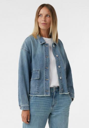Джинсовая куртка