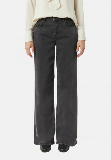 Свободные джинсы