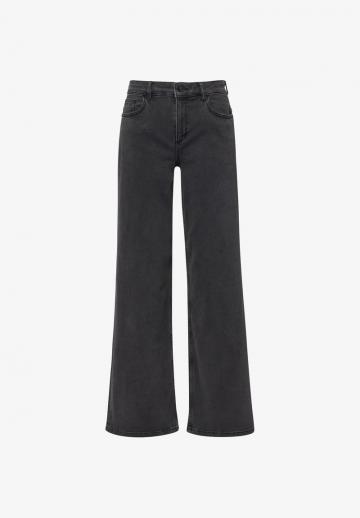 Свободные джинсы