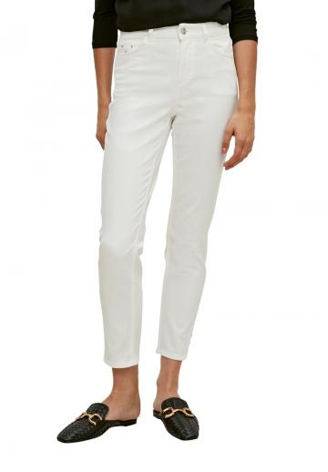 Короткие джинсы