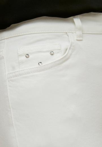 Короткие джинсы