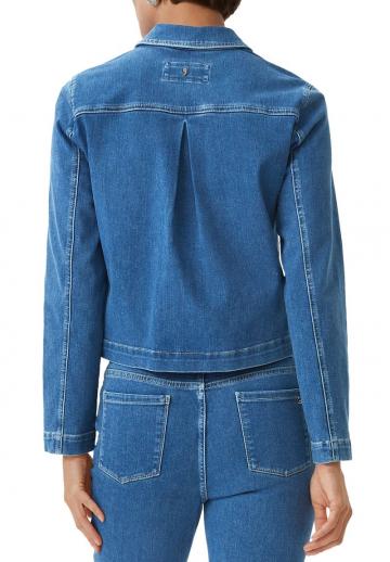 Джинсовая куртка