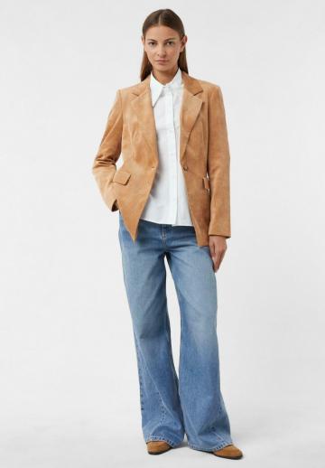 Короткое пальто