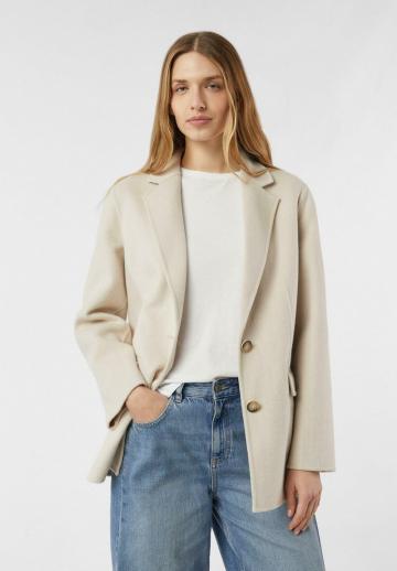 Шерстяное пальто