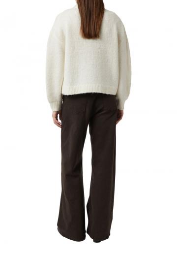 Вязаный жилет