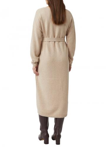 Вязаное платье