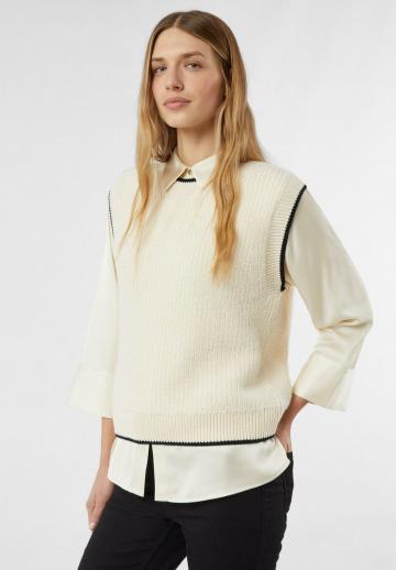 Пуловер без рукавов