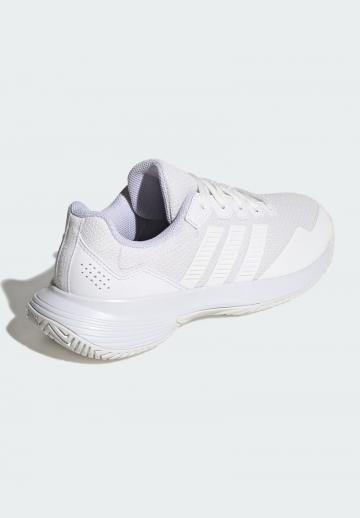 Теннисные кроссовки