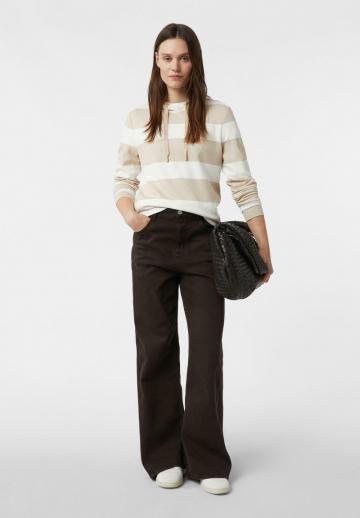 Пуловер с капюшоном