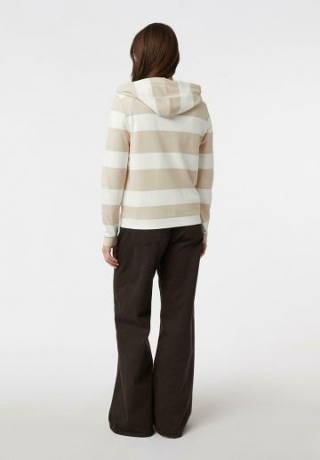 Пуловер с капюшоном