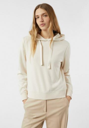 Пуловер с капюшоном