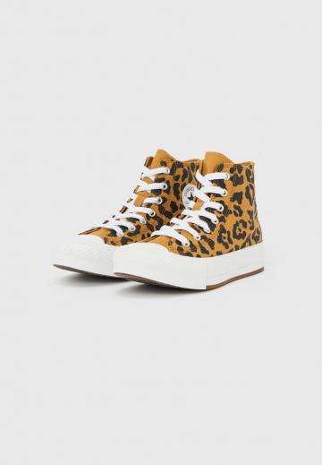 Высокие кеды