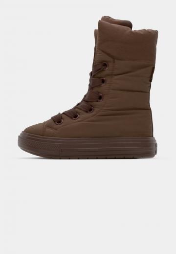 Ботинки на шнуровке