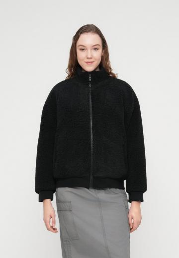 Флисовая куртка