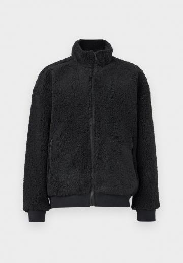 Флисовая куртка