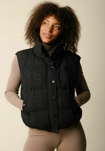 Спортивный жилет