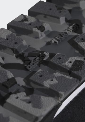 Походные ботинки