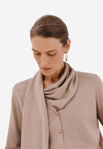 Вязаная кофта