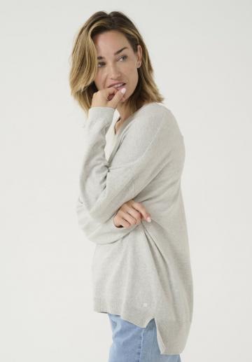 Длинный пуловер