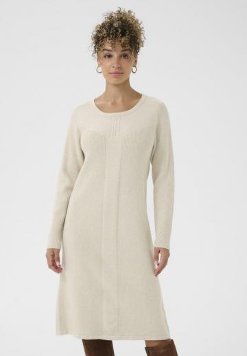 Вязаное платье