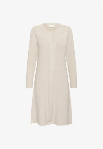 Вязаное платье