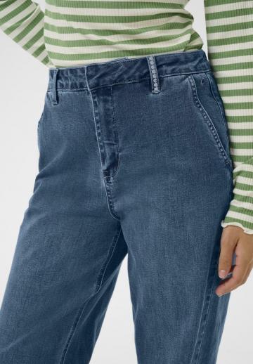 Свободные джинсы