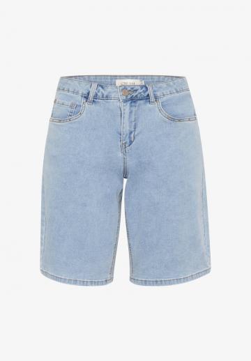 Джинсовые шорты