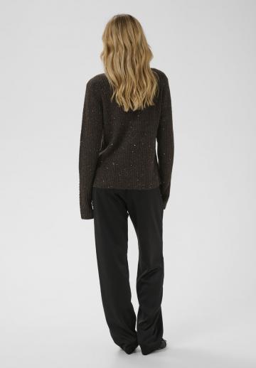 Пуловер с воротником поло