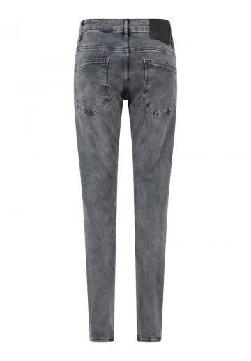 Узкие джинсы