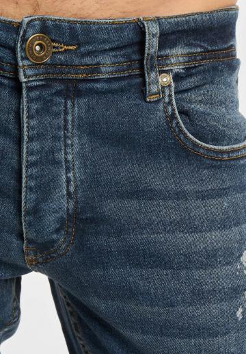 Узкие джинсы