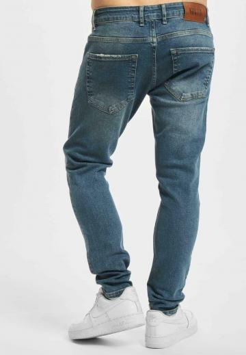 Узкие джинсы