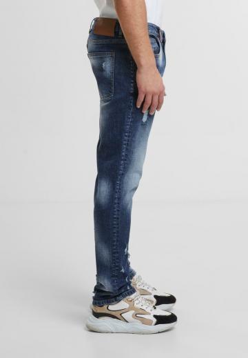 Узкие джинсы
