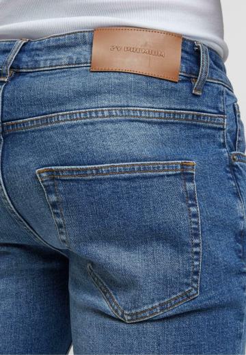 Узкие джинсы