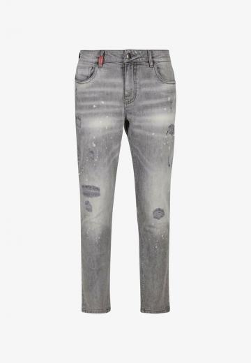 Узкие джинсы