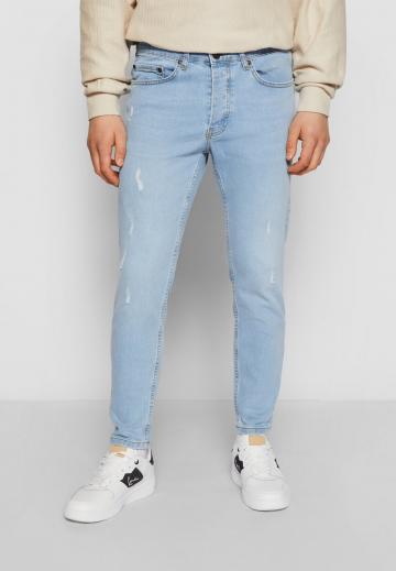 Узкие джинсы