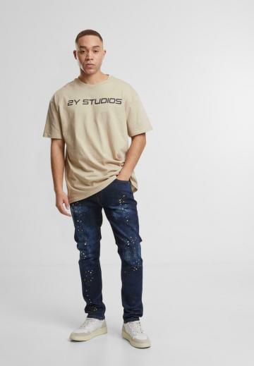 Узкие джинсы