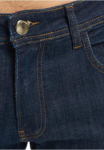 Узкие джинсы