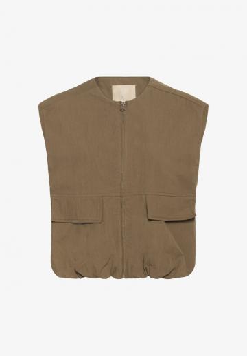 Джинсовая жилетка