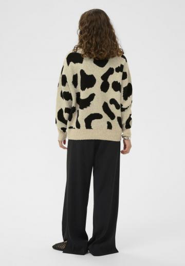 Длинный пуловер