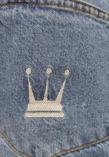 Прямые джинсы