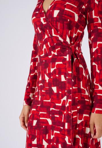 Вязаное платье