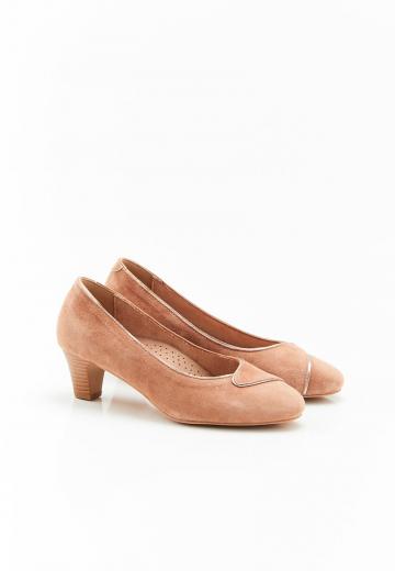 Туфли с высоким носом