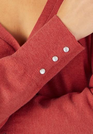 Вязаный жилет